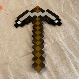 Minecraft Transforming Iron Pickaxe & Sword 2 In 1